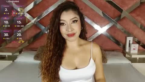 Lily online show from November 18, 8:12 pm