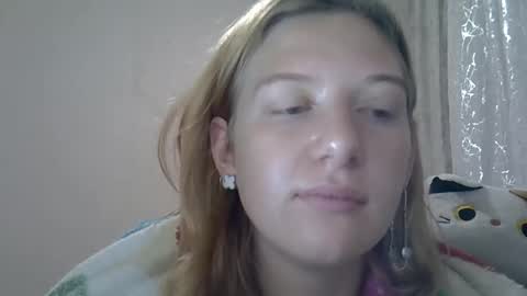 Snapshot of lily_ember chatting on September 27, 8:50 pm lily_ember online show from September 27, 8:50 pm