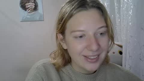 Snapshot of lily_ember chatting on October 1, 8:30 pm lily_ember online show from October 1, 8:30 pm