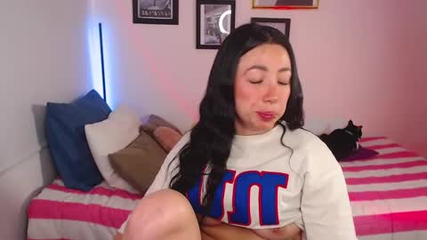 just lily online show from February 18, 8:58 pm