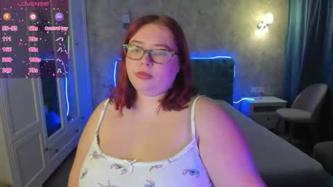 Elina  online show from November 24, 12:09 am