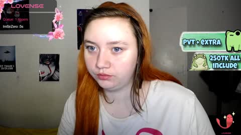 Snapshot of lily_shamy chatting on January 12, 5:01 pm Alice online show from January 12, 5:01 pm