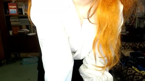 Snapshot of lily_shamy chatting on September 24, 7:20 pm Alice online show from September 24, 7:20 pm