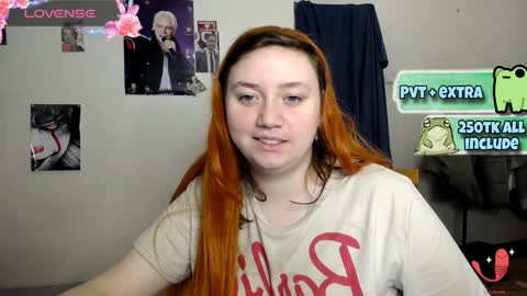 Snapshot of lily_shamy chatting on January 19, 1:55 pm Alice online show from January 19, 1:55 pm