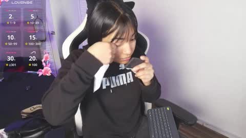 lily_waist online show from October 31, 11:10 am