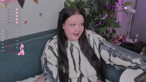 Lily online show from November 22, 2:32 am