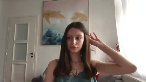 lilycandy_ online show from April 25, 11:34 am