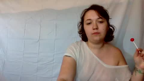 lily online show from June 28, 9:44 pm
