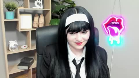 Lily online show from March 28, 2:51 pm