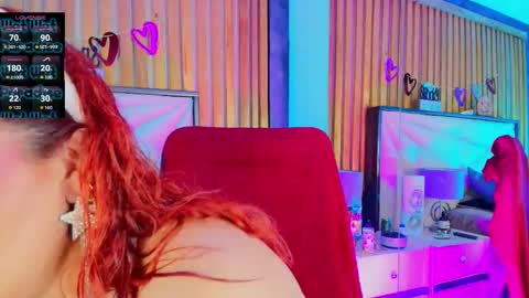 Snapshot of lilyybigass chatting on October 8, 12:11 pm Lilly online show from October 8, 12:11 pm