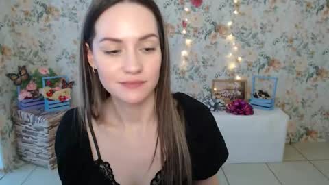 Lina online show from February 12, 9:52 am