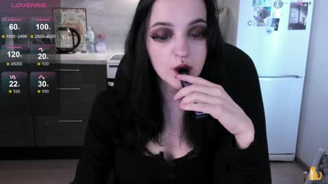 Lina 3  1715622743 online show from March 31, 7:31 am