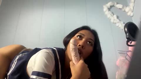 LinaDebie online show from September 30, 7:30 am