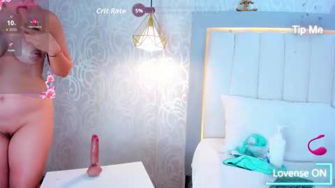 L I N A  online show from October 17, 5:55 am