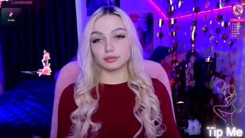 I am Lina online show from March 2, 10:11 am