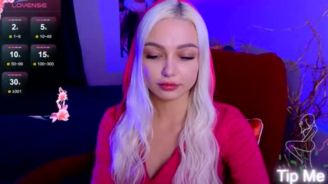 Snapshot of linalirian chatting on September 30, 2:16 pm I am Lina online show from September 30, 2:16 pm