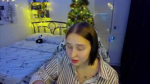 Lina online show from December 4, 9:47 pm