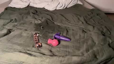 linaxleroy online show from February 16, 1:47 am