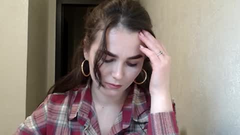 Linda online show from December 21, 8:15 pm