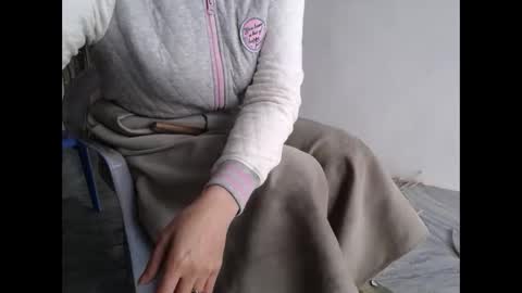 lindababy99 online show from January 8, 8:31 am