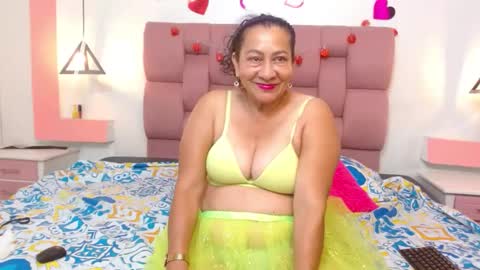 lindacoopers online show from October 10, 12:22 pm