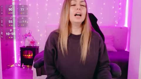 Linda  --  online show from February 15, 9:57 pm