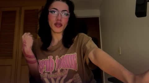 Cami online show from February 4, 8:51 am