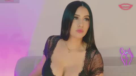 Lindsey Moss online show from November 21, 4:32 am