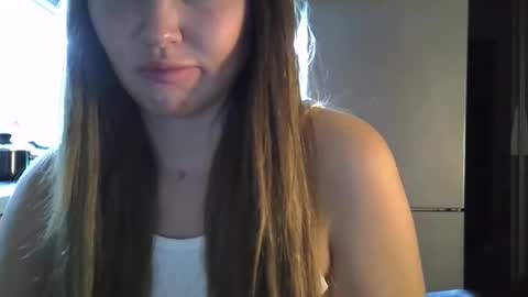 Snapshot of lindsisecret chatting on October 22, 7:59 pm Anna online show from October 22, 7:59 pm