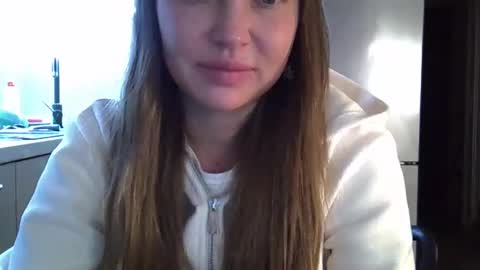 Snapshot of lindsisecret chatting on October 16, 6:51 pm Anna online show from October 16, 6:51 pm