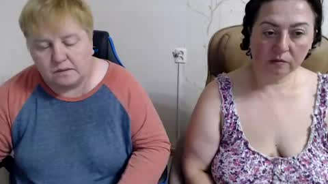 Lindy Jeanie20 online show from July 8, 7:06 pm