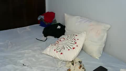 Linniecarol online show from November 2, 9:59 pm