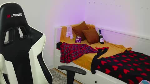 Tina online show from February 28, 6:56 pm