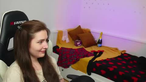 Tina online show from February 21, 6:44 pm