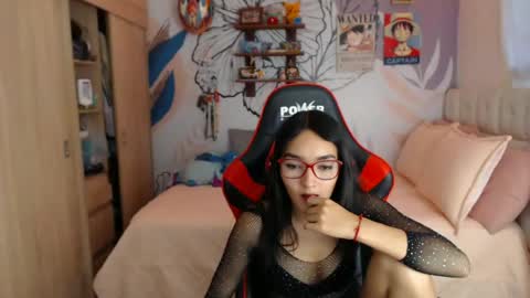 LinzyBaner online show from June 19, 9:54 pm