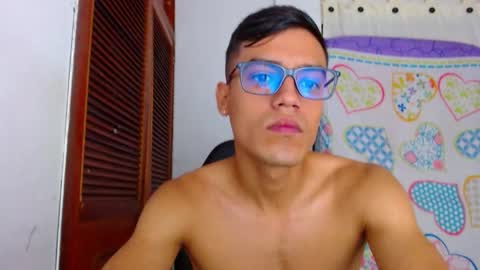 lion_grr online show from December 20, 12:23 pm