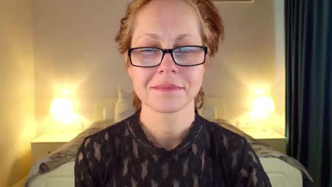 Liora Weiss online show from March 14, 9:13 am