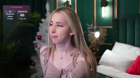 lirakink online show from December 17, 2:51 am