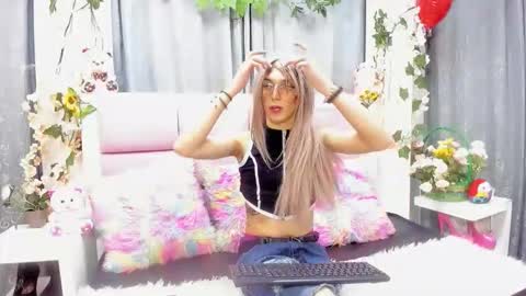 Lis  online show from February 25, 2:04 am