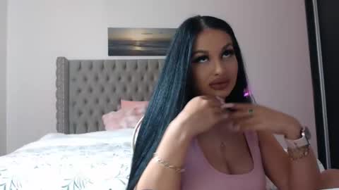 Lisa online show from December 17, 8:37 pm