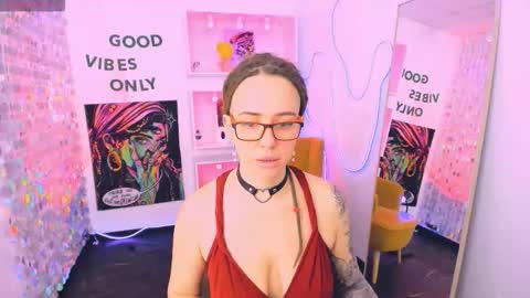 Lisa online show from March 30, 5:40 am