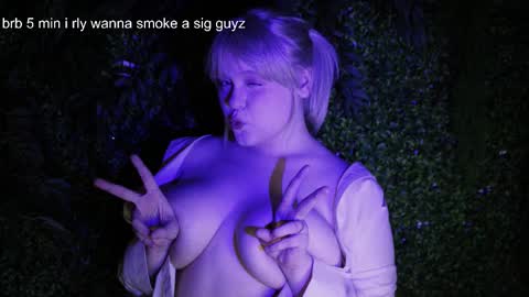 -Lisa- Help me to reach 100 thumbs up3 online show from September 21, 5:17 pm