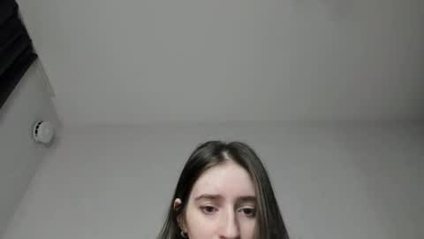 Lisa online show from January 4, 11:59 pm