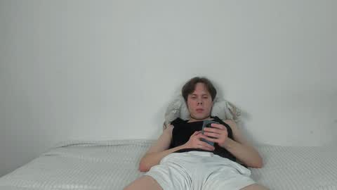 Alfie online show from January 10, 4:20 pm