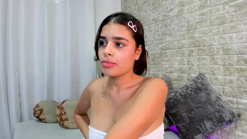 Liss Brown online show from March 10, 7:29 pm