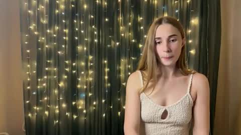 LUNA online show from December 14, 6:25 pm