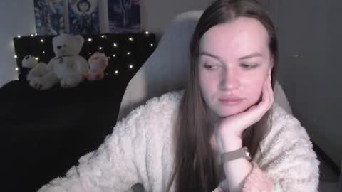 little__flowers online show from December 20, 8:32 am