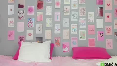 Snapshot of little_radiant_sun chatting on March 6, 5:22 pm Kriss online show from March 6, 5:22 pm