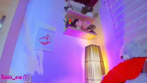 Eva online show from December 4, 9:03 pm