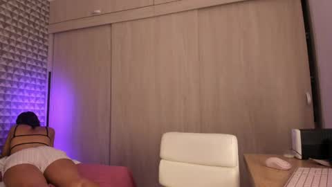 alex online show from April 20, 3:53 am